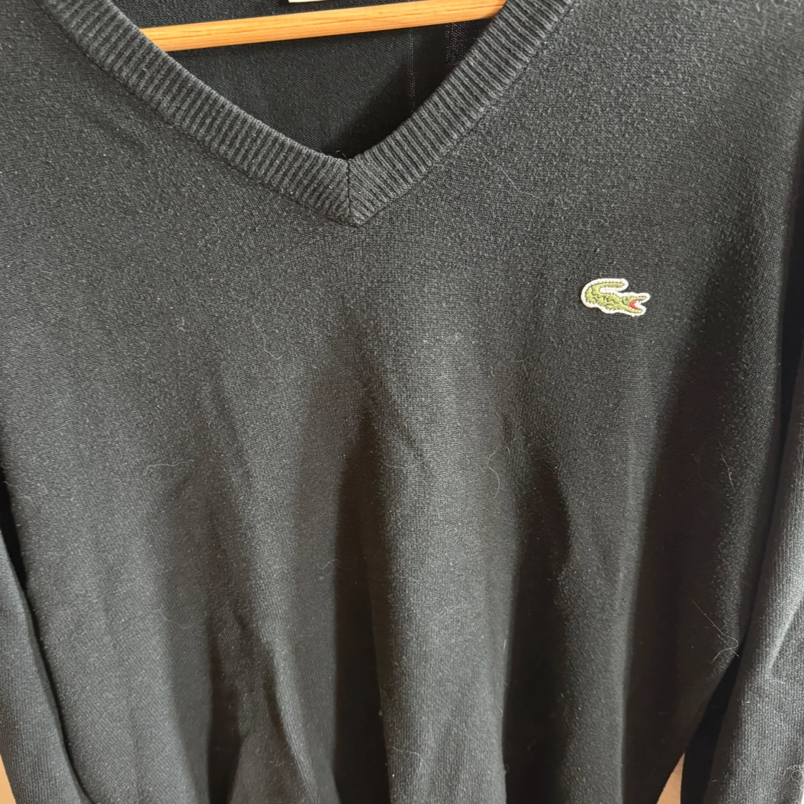 Svart tröja från Lacoste - 1