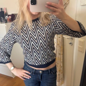 Mönstrad tröja från Neo Noir - Tröja från Neo Noir