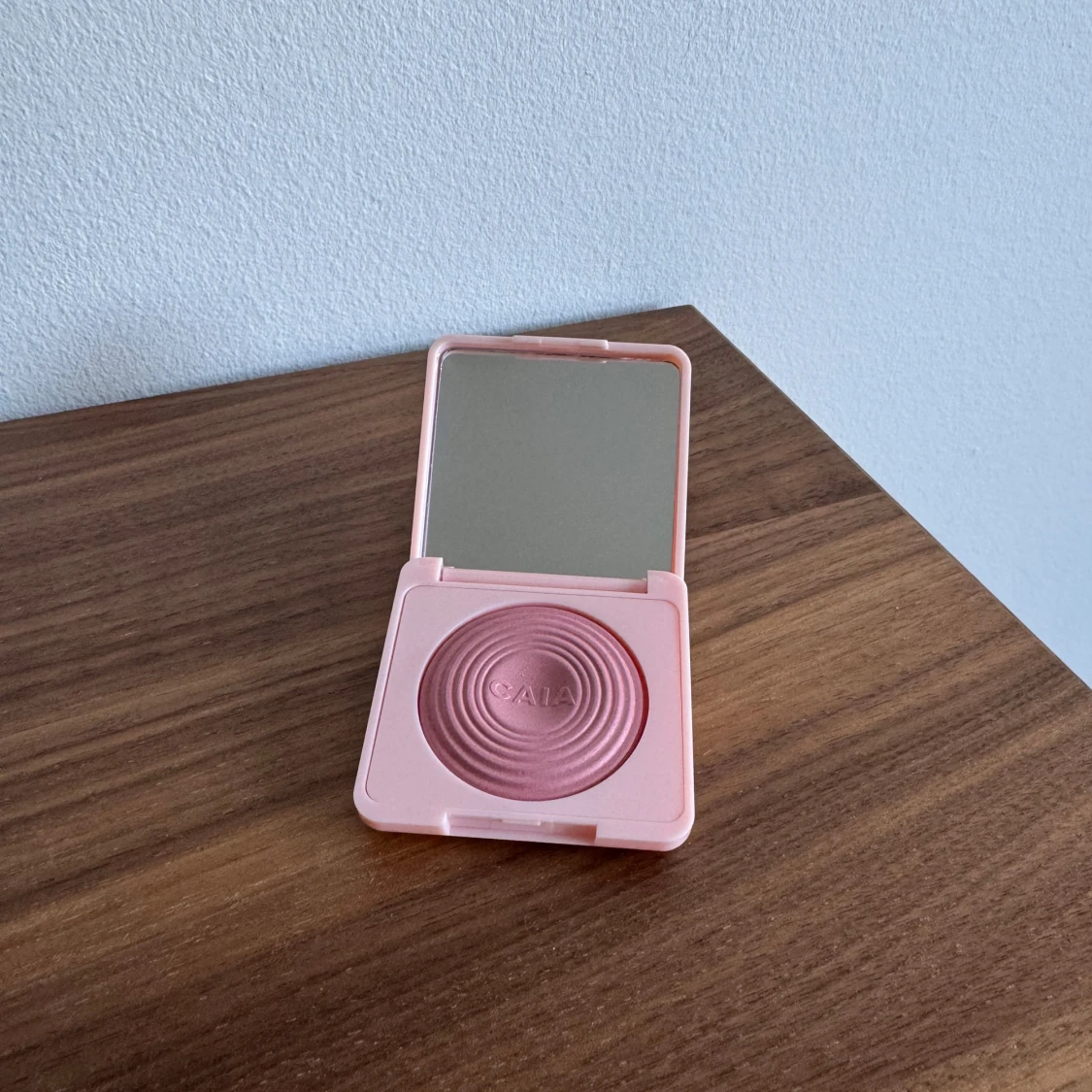 Glow Blush från CAIA - 1