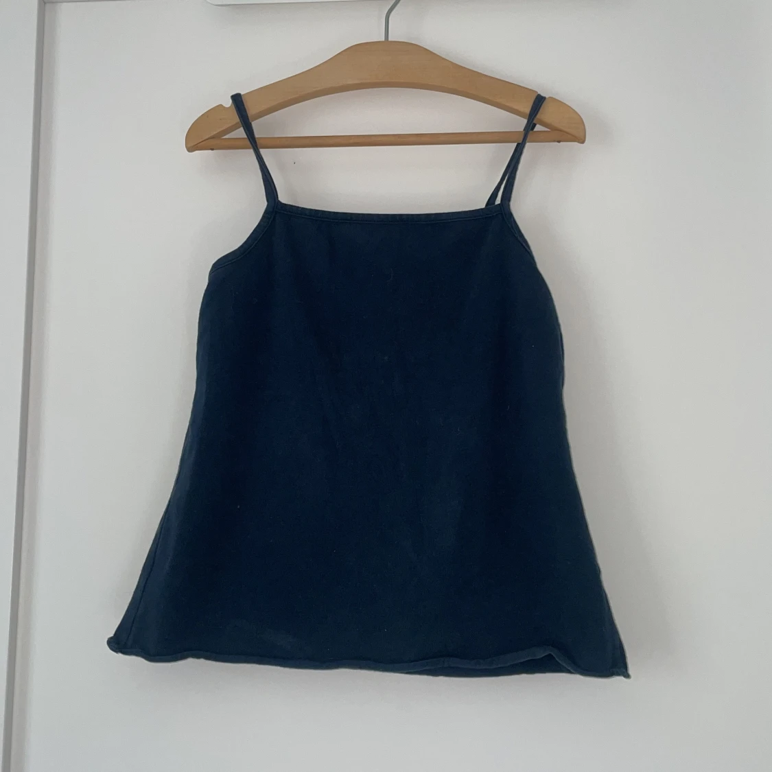 Mörkblå linnetopp från Brandy Melville - 2