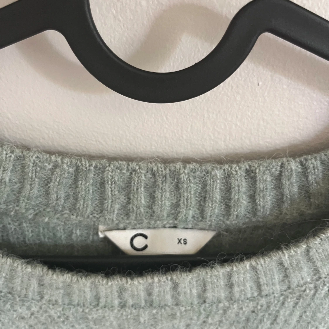 Grön stickad tröja  - 2