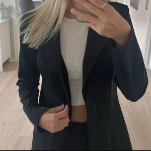 Superfin blazer/kavaj - Superfina blazser/kavaj! Står ej storlek men passar mig som har s