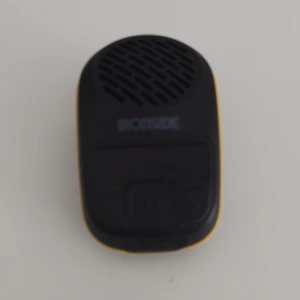 Mini högtalare från ironside  - En liten ironside högtalare som kopplas via Bluetooth! Funkar perfekt använd cirka 2/3 gånger sjukt bra ljud för en liten högtalare. Och den har en liten magnet där bak så man kan sätta den i något metall ställe i bilen eller på kylen.