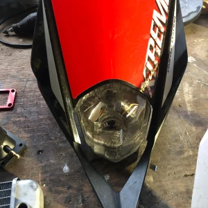 Derbi Senda Lampa - En lampa för Derbi Senda. Fungerar utmärkt.