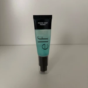 ELF Power Grip Primer 24ml - Använd två gånger (ca 4-6 pumpar)