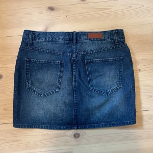 Jeanskjol  - Midjemått: 40 cm       