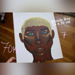 Tavlor/målning/paintings abstrakt (300kr för alla) - 300kr för alla. Säljer tavlor jag målat! Säljs i separat och i pack. Skriv vilka nummer ni vill ha om ni köper! Ni ser pris på bilderna ☺️ De är gjorda av akryl och oljefärg. Perfekt till hem inredning; för att dekorerar hemmet.