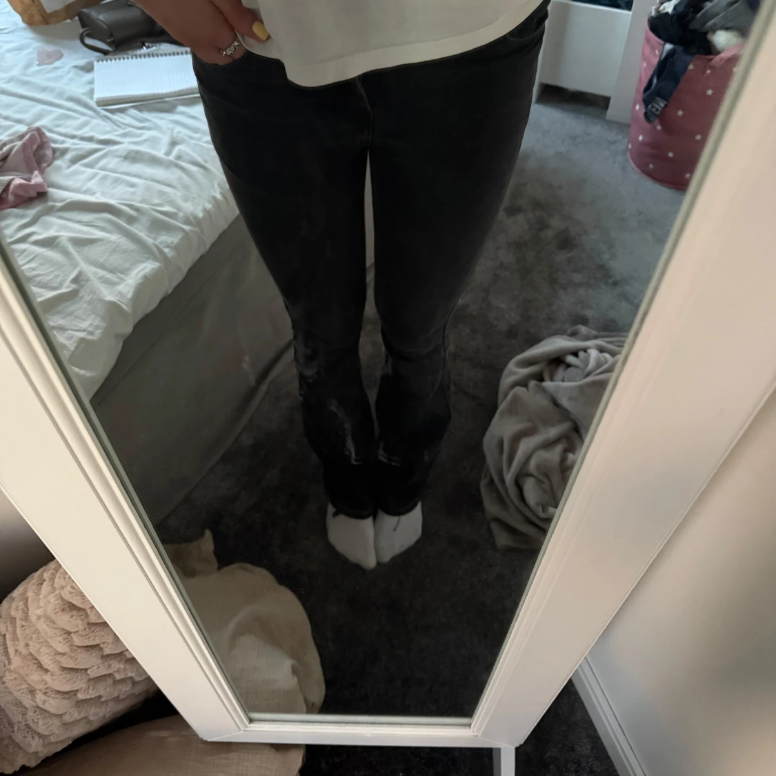 Svarta bootcut jeans