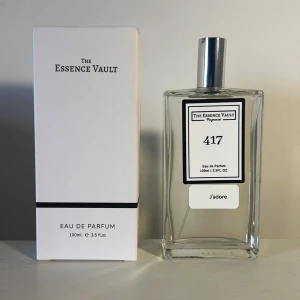 The essence vault 417 - The essence vault 417 100ml, denna är inspirerad av J'adore. Helt oanvänd. Säljer fler parfymer, kolla min profil.