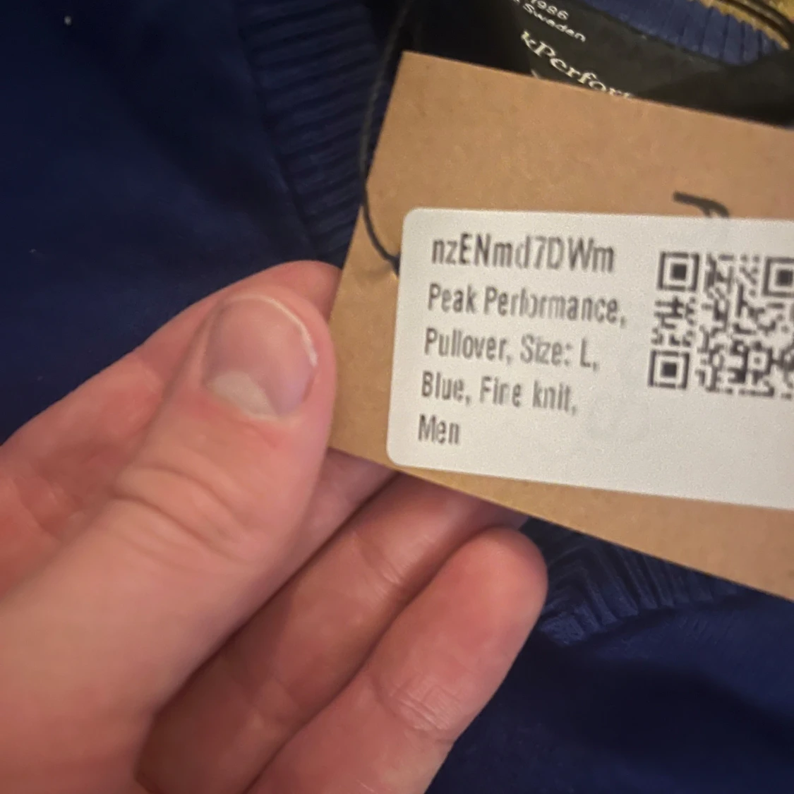 Blå stickad tröja från Peak Performance - 1