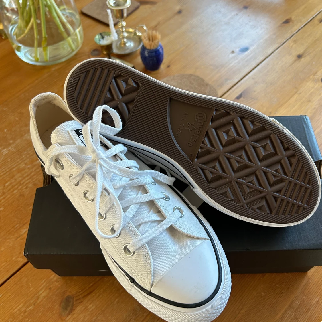 Vita Converse med platå - 2