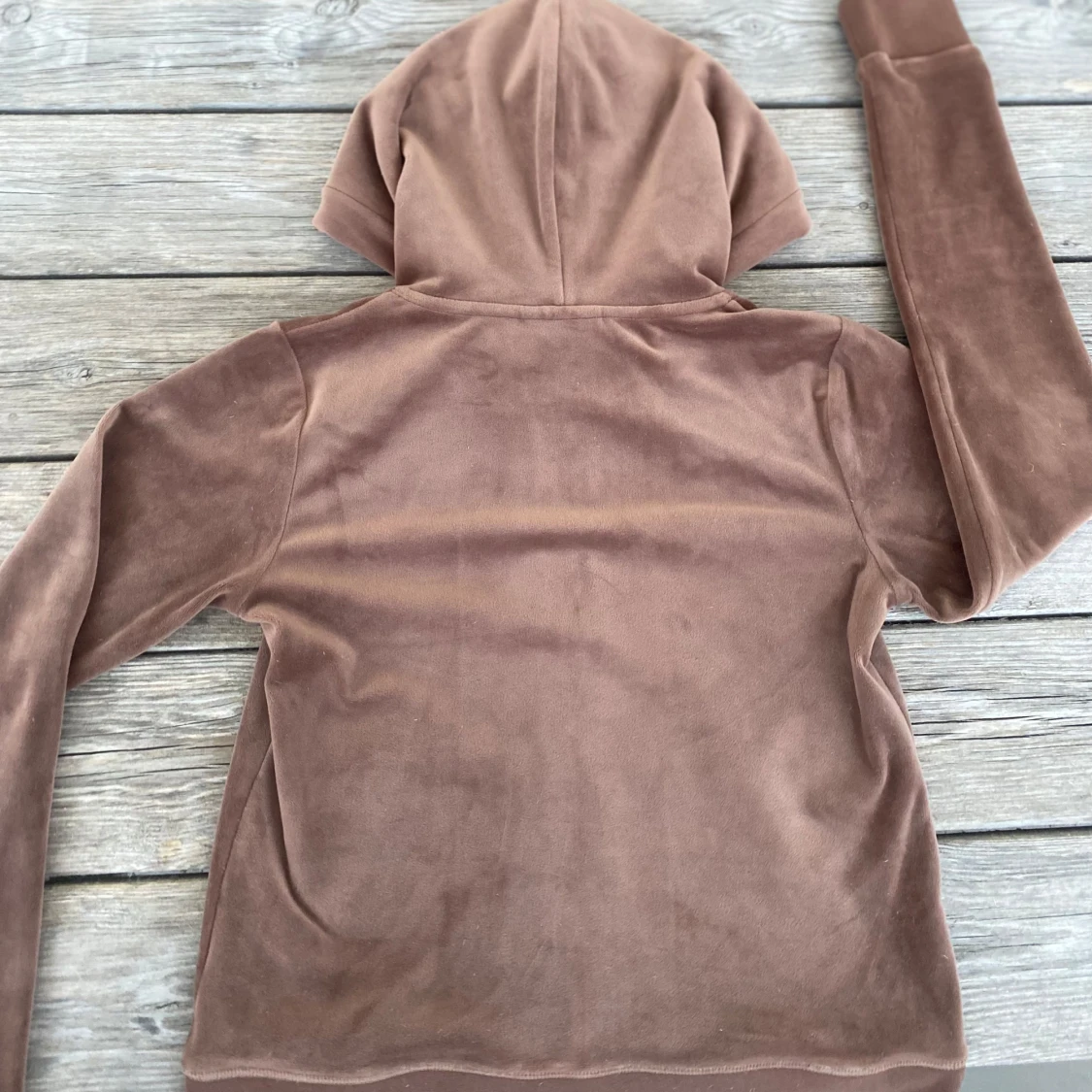 Brun velour hoodie från Juicy Couture - 1