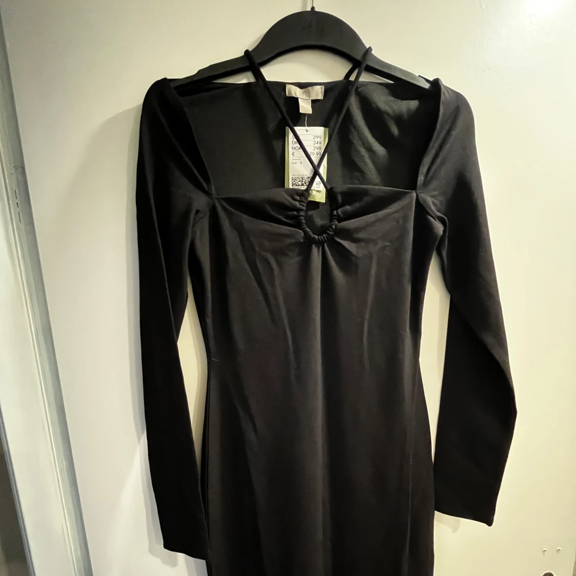 Svart långklänning