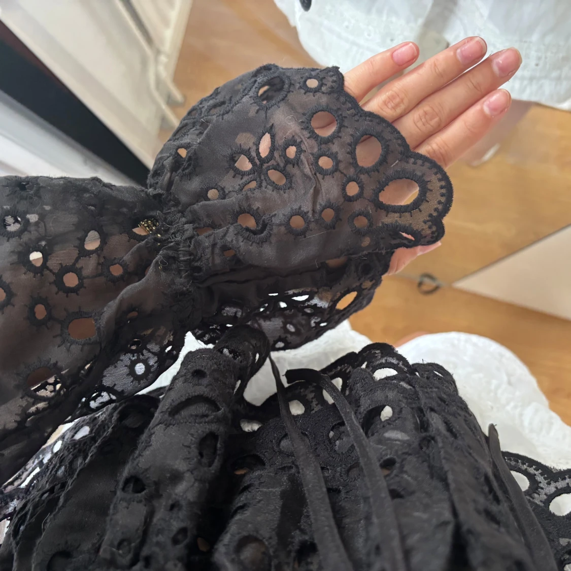 Broderad blus - 1