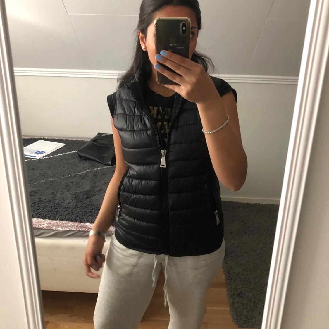 Svart dunväst med dragkedja - 2