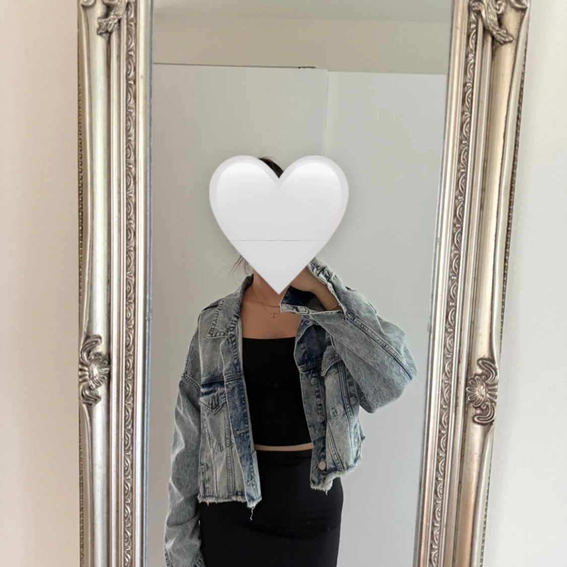 Croppad jeansjacka från NA-KD