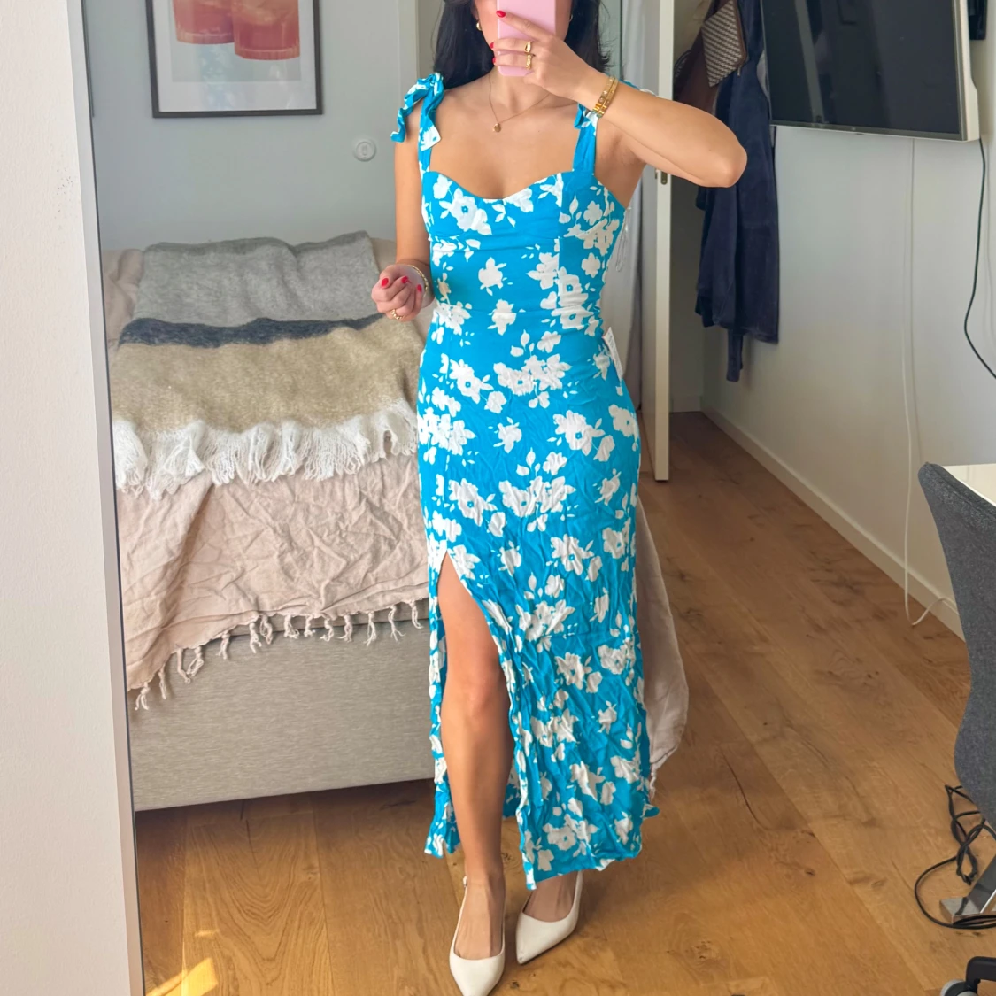 Blå klänning från Glamorous - 1