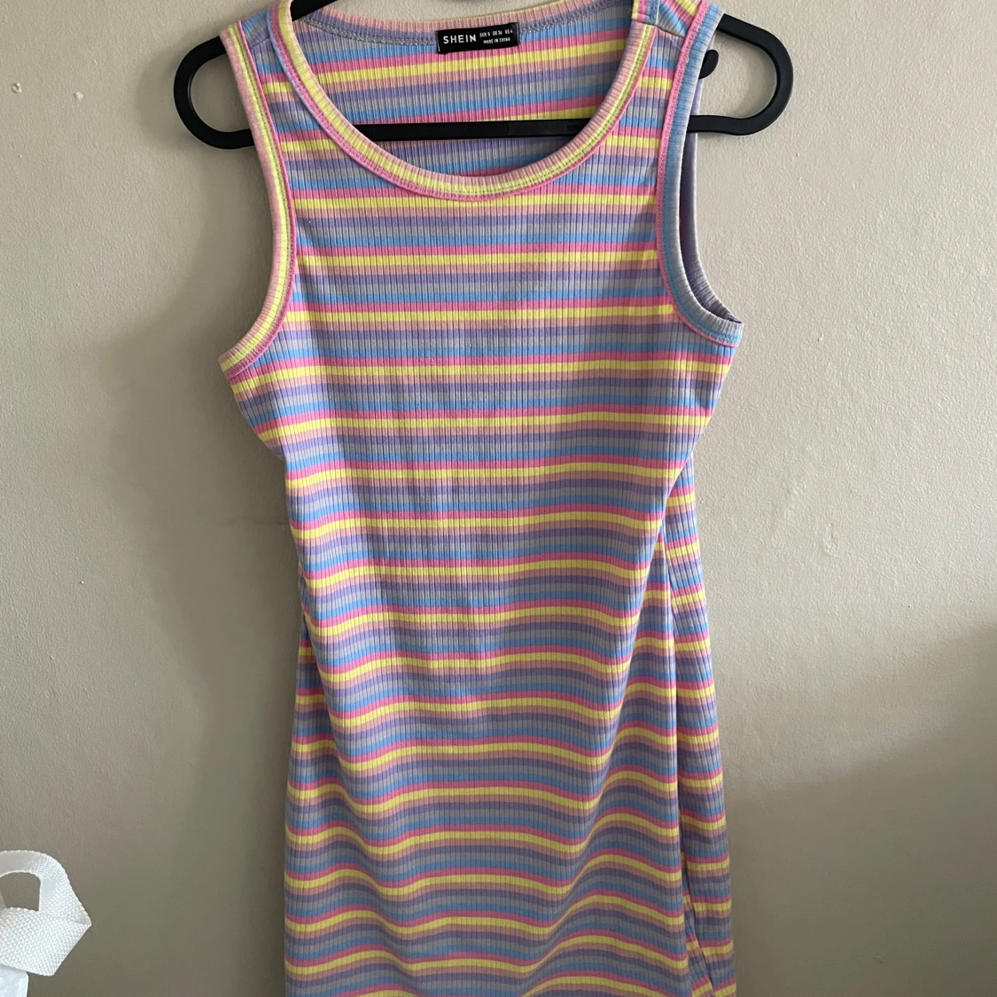 Randig ribbad klänning från Shein