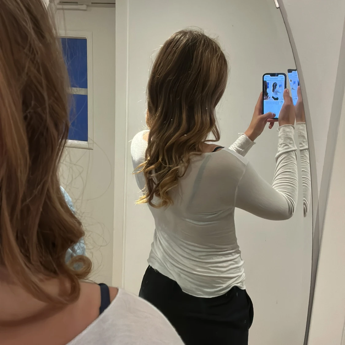 Vit långärmad topp - 1