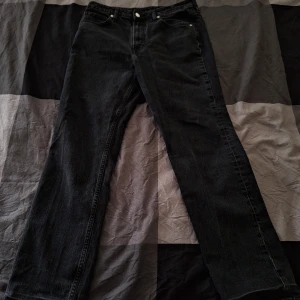 Svarta raka jeans H&M - Slim straight, regular fit, High waist denim jeans