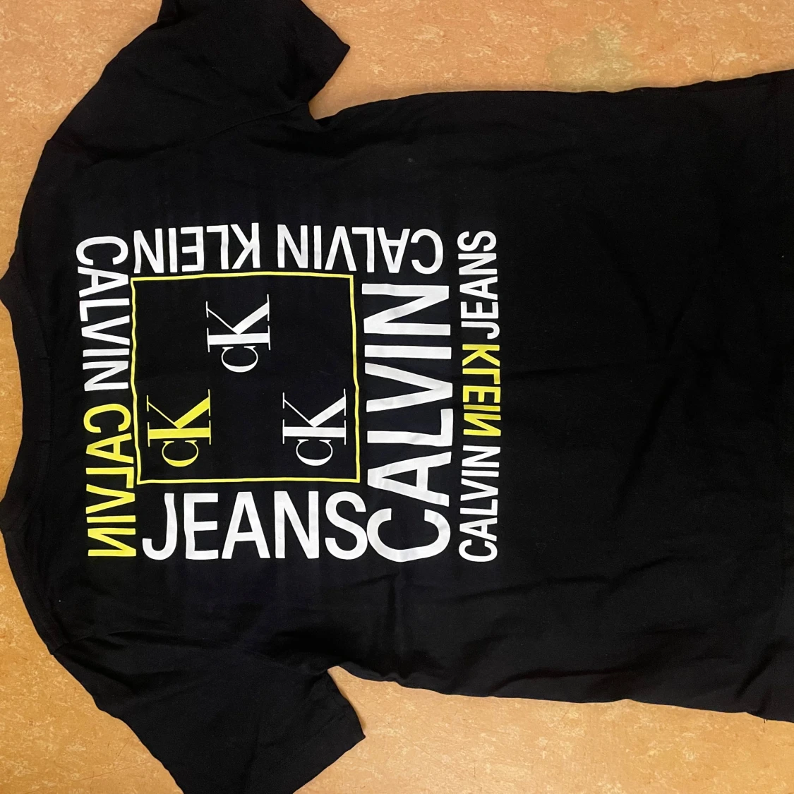 Svart t-shirt från Calvin Klein Jeans - 1