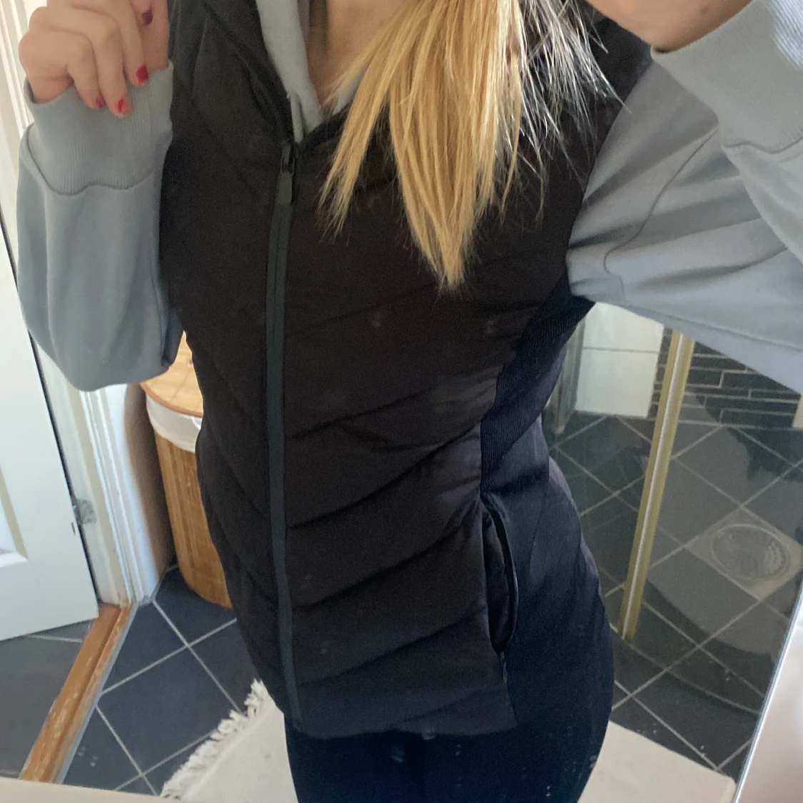 Svart dunväst från Zara - 2