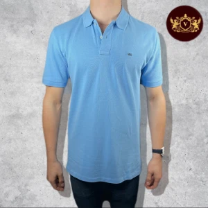 Polo Ralph Lauren piké  - Polo Ralph Lauren piké | Skick:9/10 | Nypris: 1600Kr, vårat pris endast 389Kr | Storlek M | Svarar gärna på era frågor och funderingar! ✌️