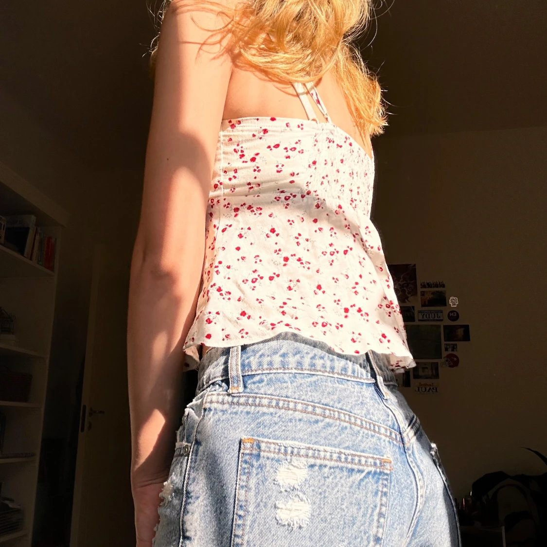 Blommig vitt linne - 1