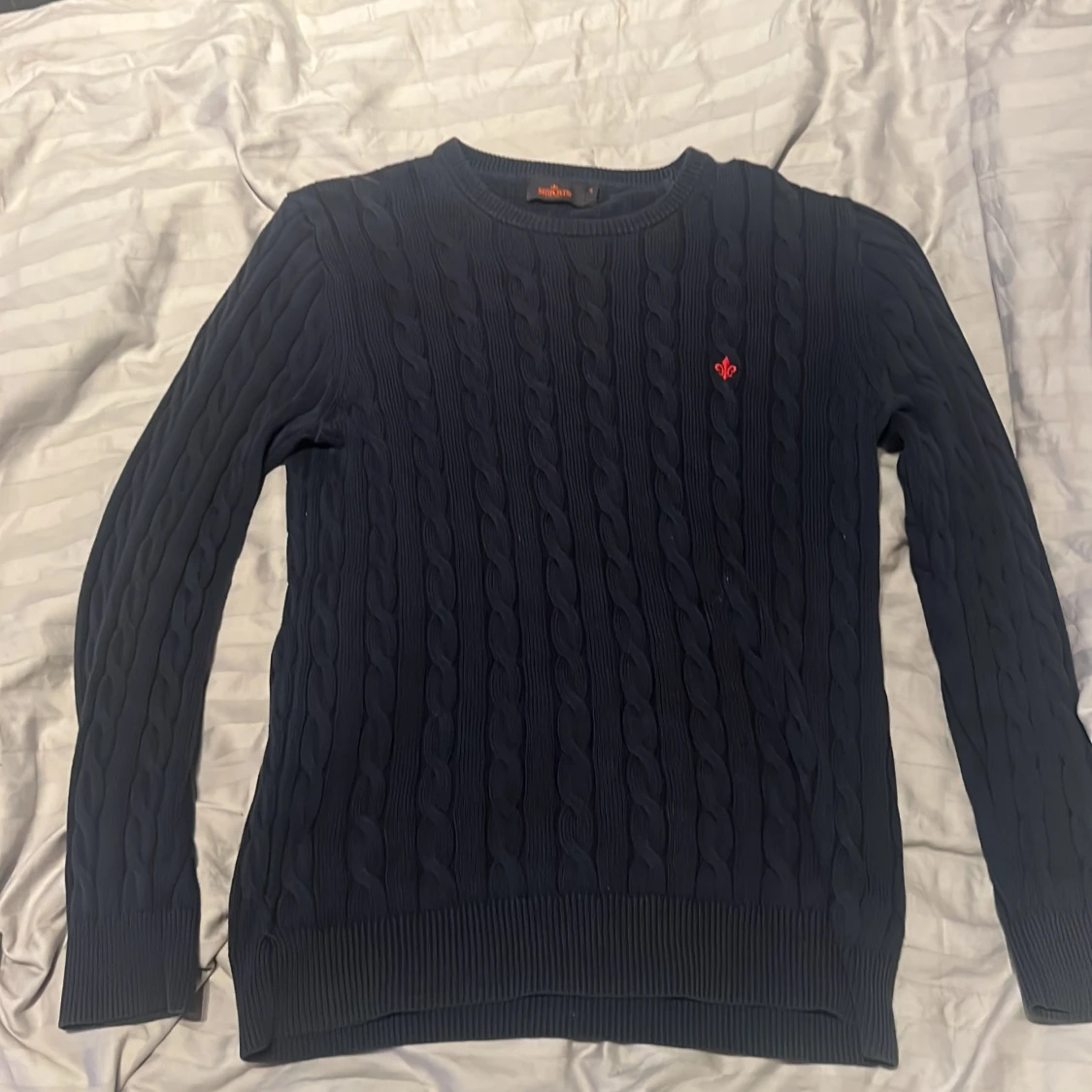 Svart stickad tröja från Morris