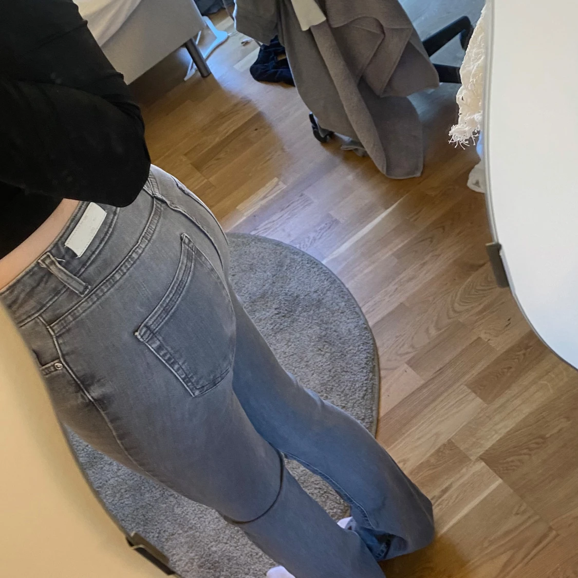 Grå jeans från ONLY - 1