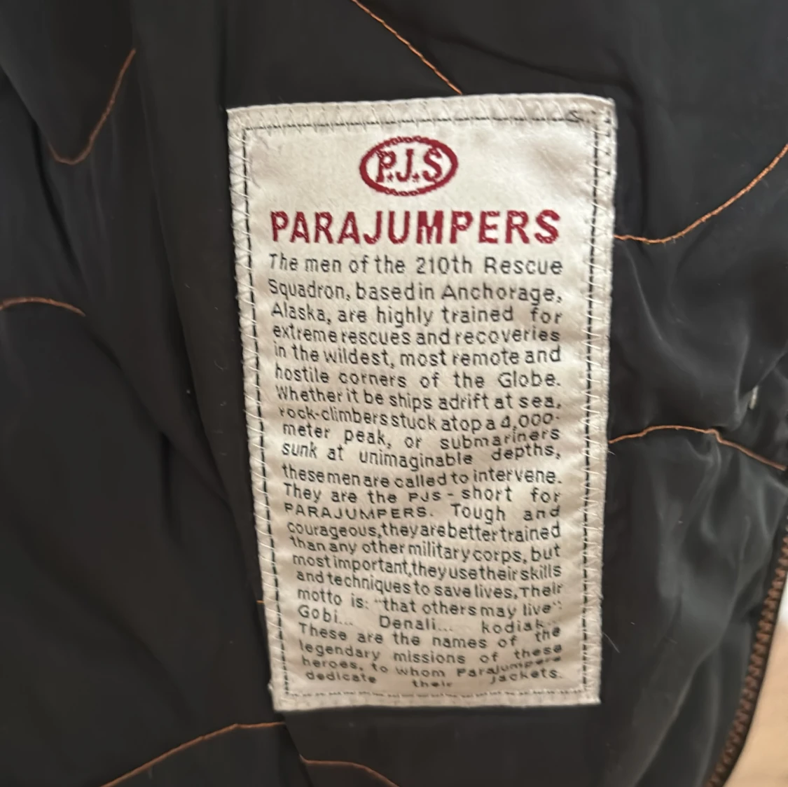 Svart vinterjacka från Parajumpers - 3