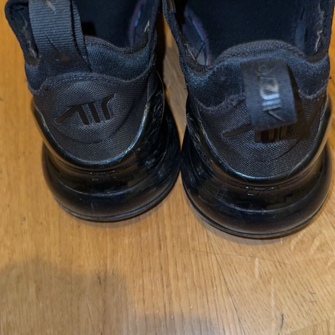 Svarta Nike Air Max 270 sneakers storlek 38,5 - 3