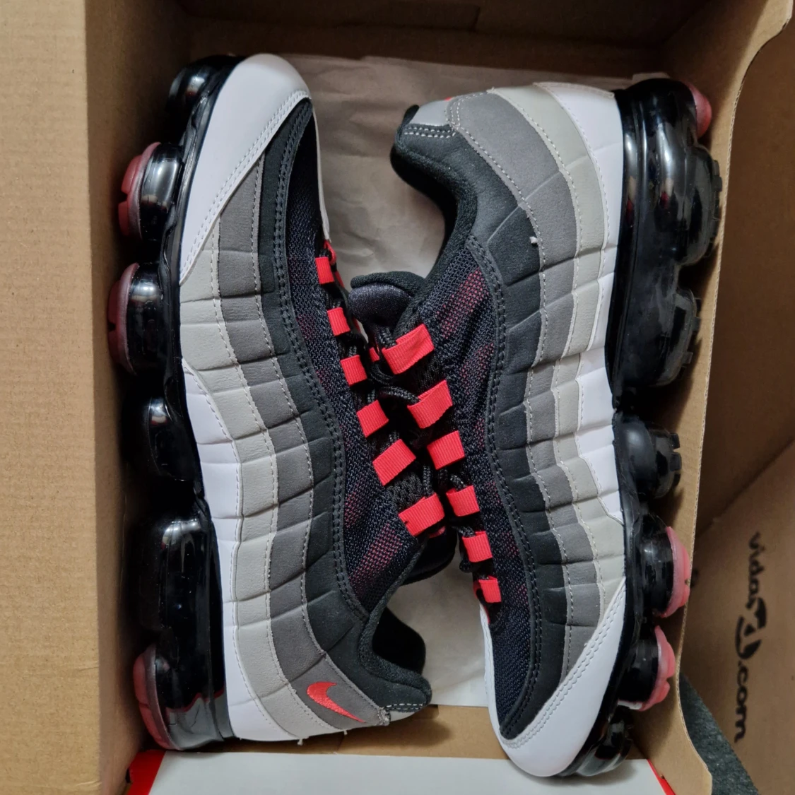 Oanvända Nike Vapormax 95 EU44.5  - 1