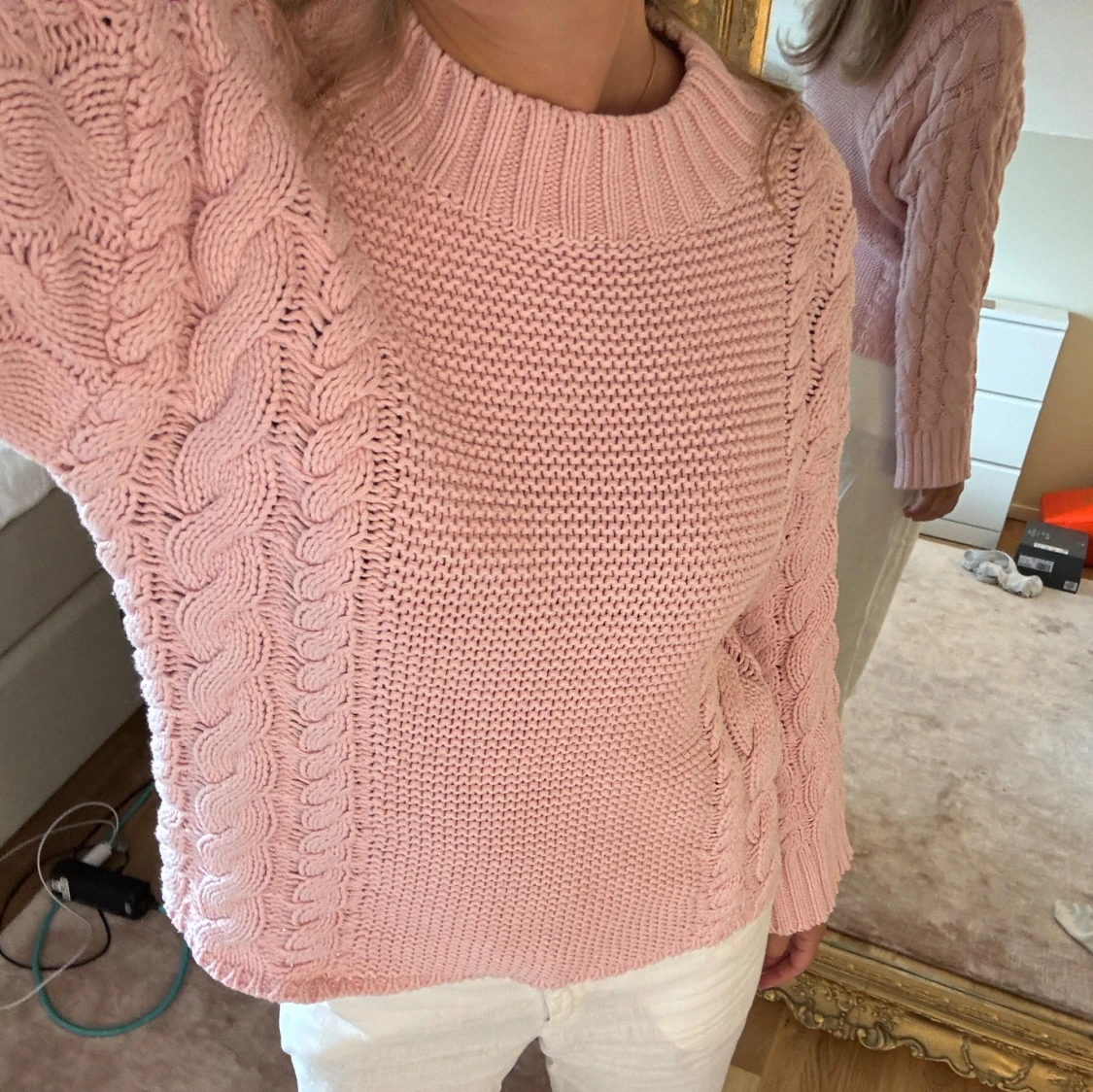 Ljusrosa stickad tröja  - 1