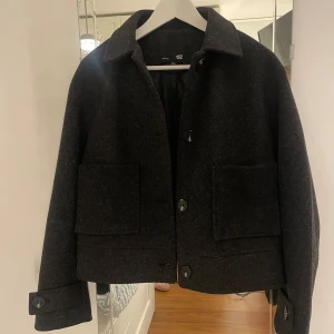 Jacka  - Jacka från lager 157 i bra skick, inte mycket använd 