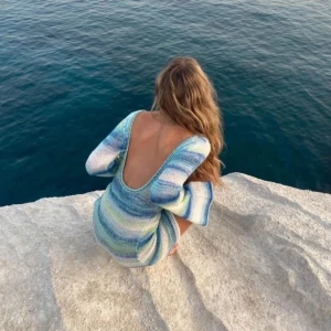 Strandklänning  - Strandklänning med Hanna Schönbergs kollektion med nakd. Aldrig använd. Storlek 32