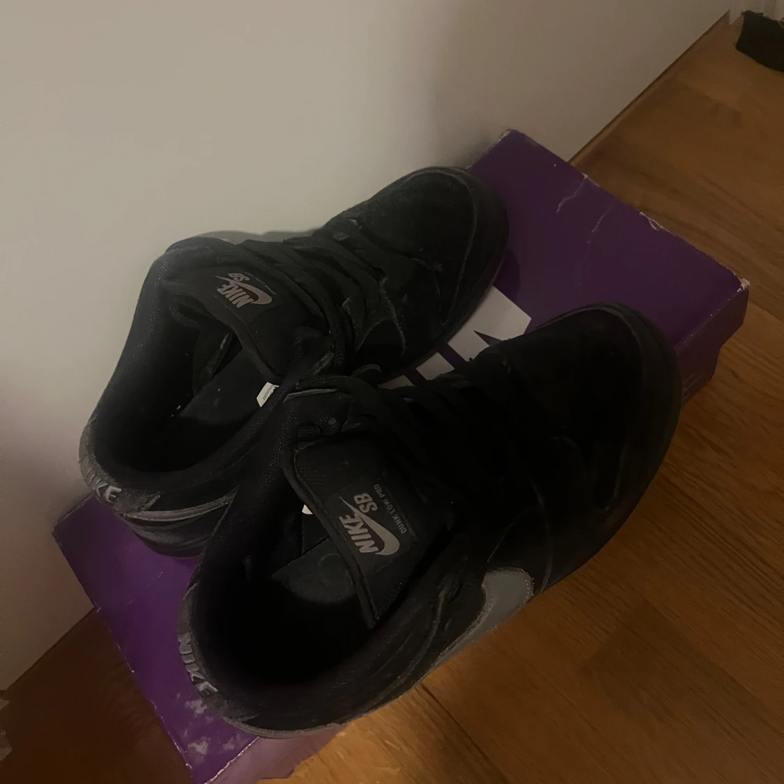 Nike SB Dunk Low svart/grå mocka - 1