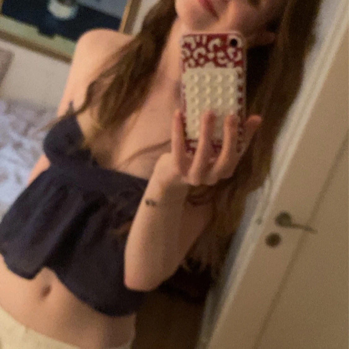 Mörkblå croppad tubtopp med twist - 1