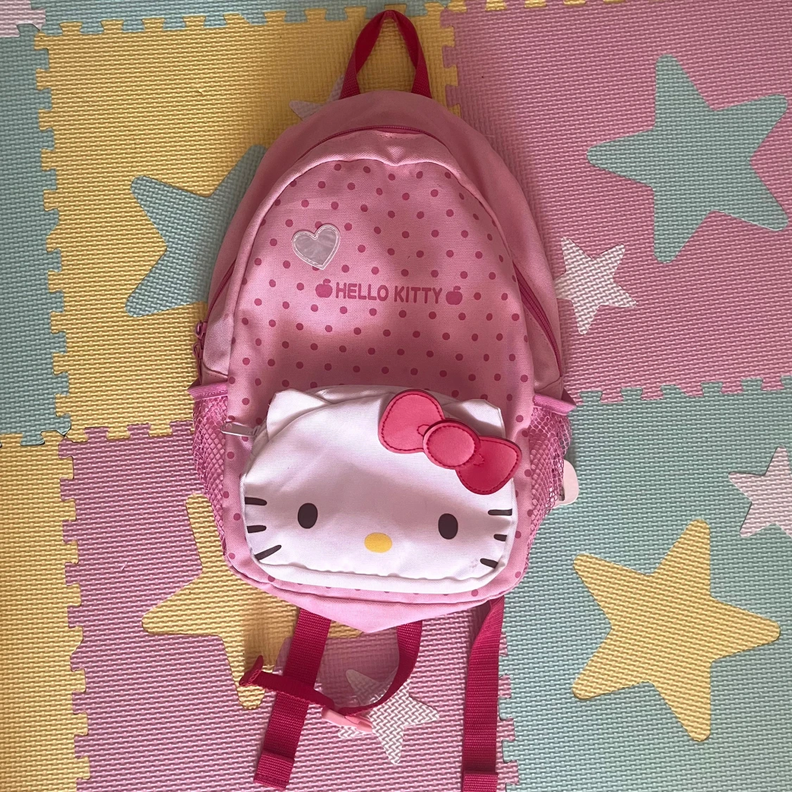 Hello Kitty rosa ryggsäck med prickar