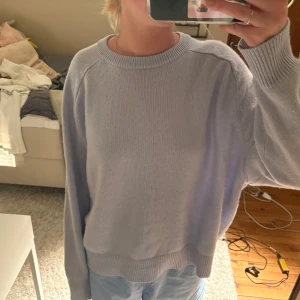 Soft goat tröja - Super skönt ljusblå stickad tröja från Soft goat🥰