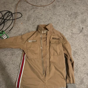 Paket  - Två tröjor 