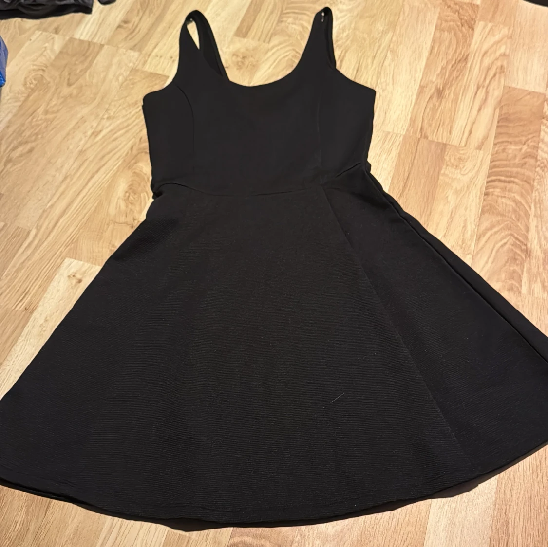 Svart klänning från H&M