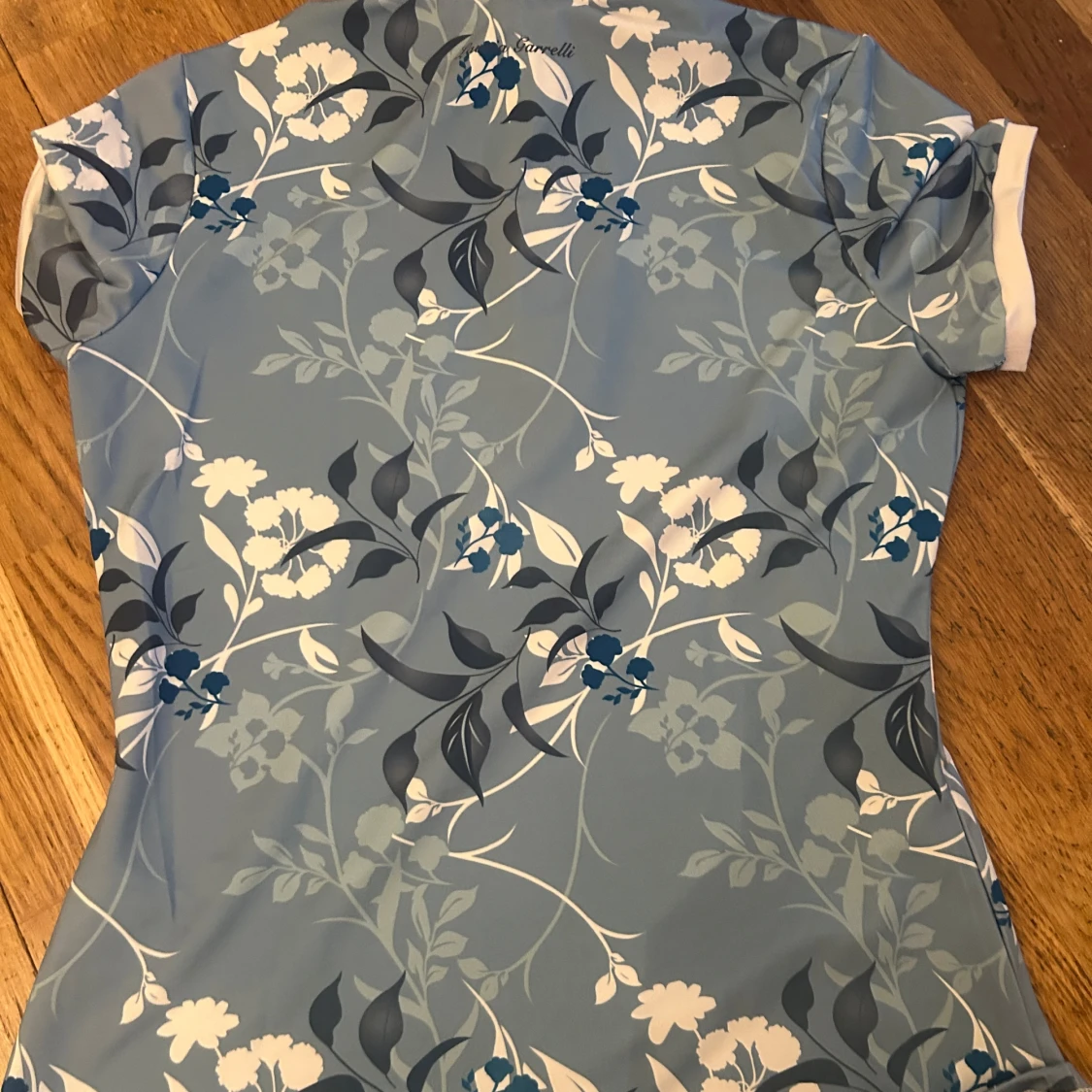 Blommig pikétröja från HKM - 2