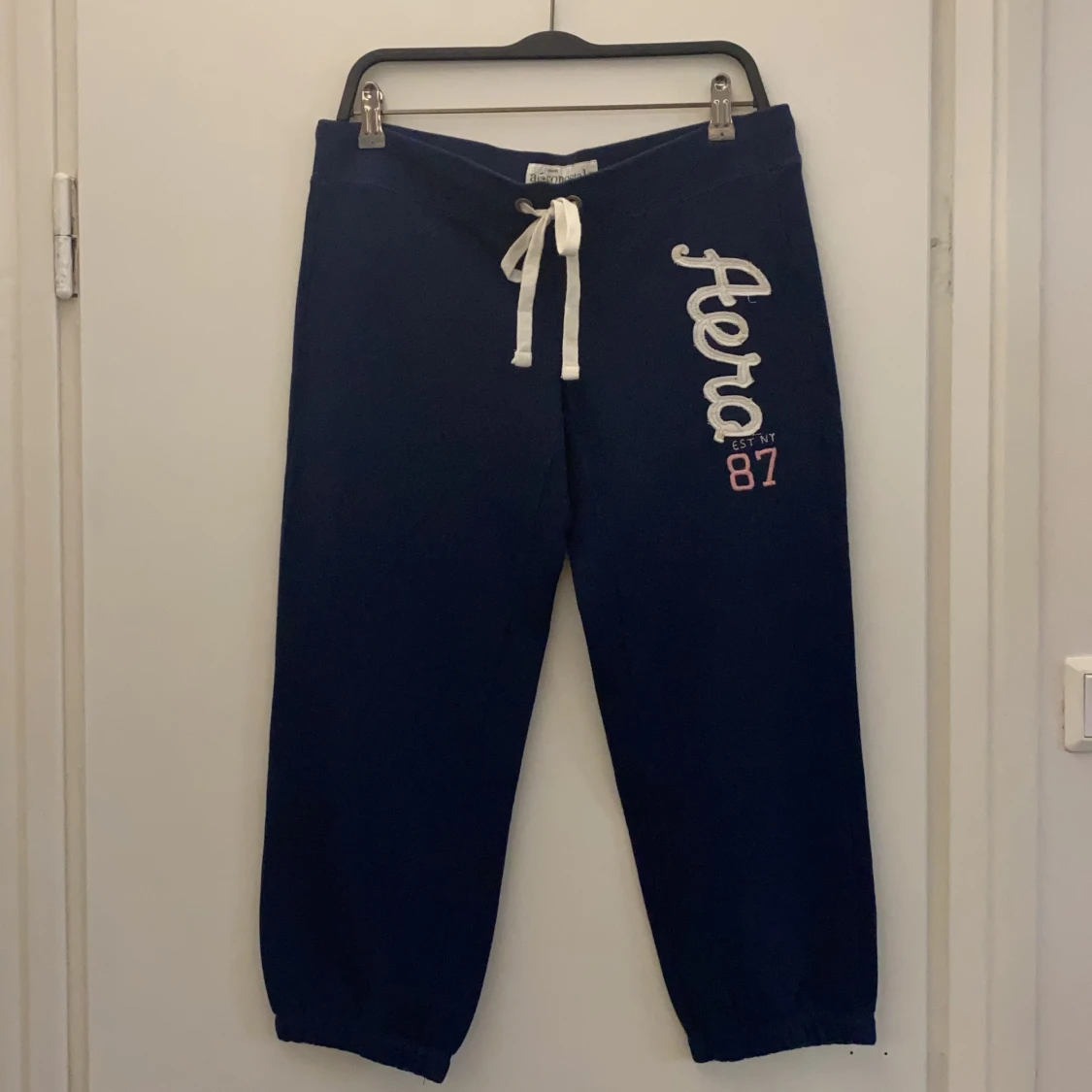 Blå mjukisbyxor från Aéropostale