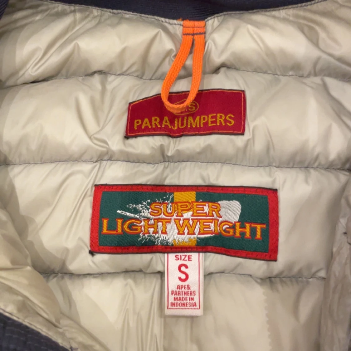 Svart dunväst från Parajumpers - 2