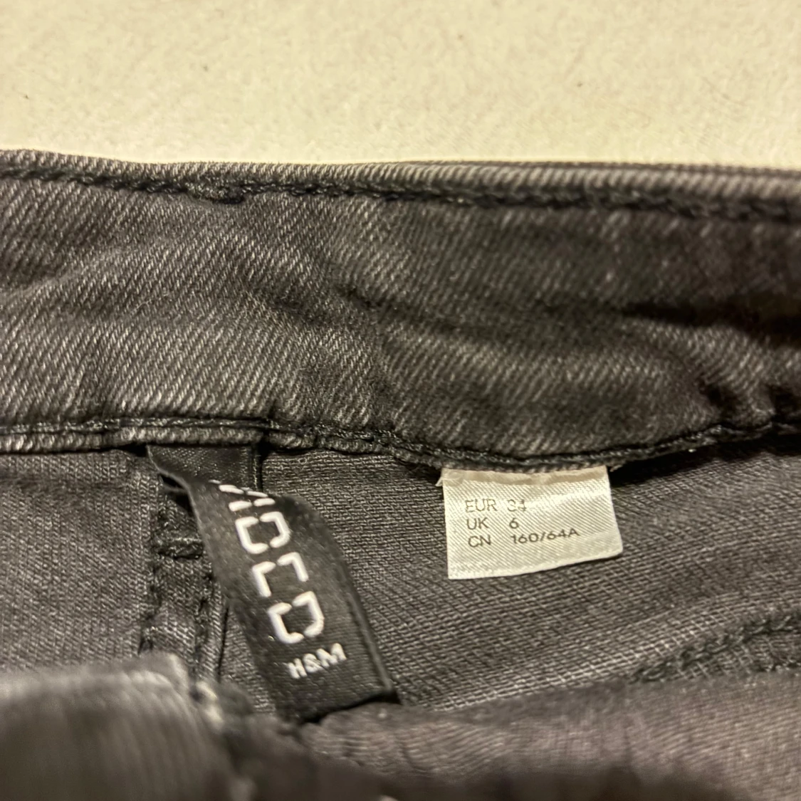 Svarta jeansshorts  - 2