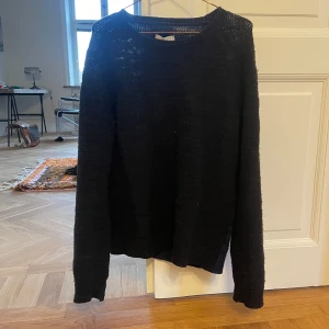 Zadig voltaire  - Zadig voltaire tröja i fint skick. Storlek herr large.