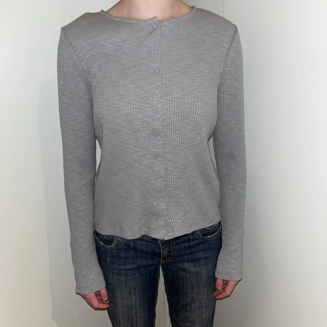 Grå ribbad kofta från Lindex