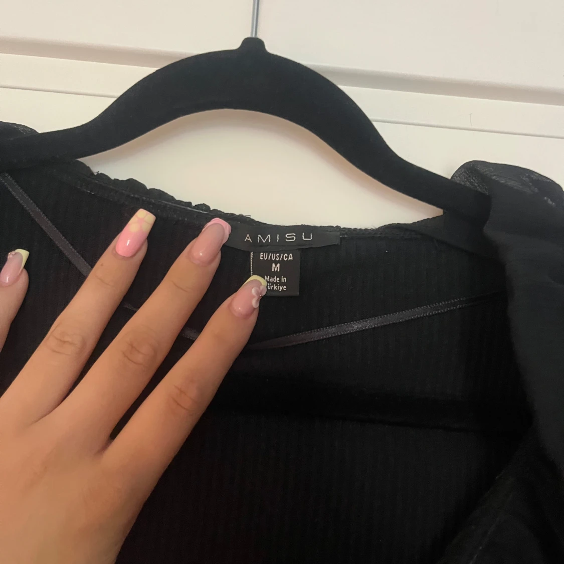 Svart volangblus från Amisu - 1