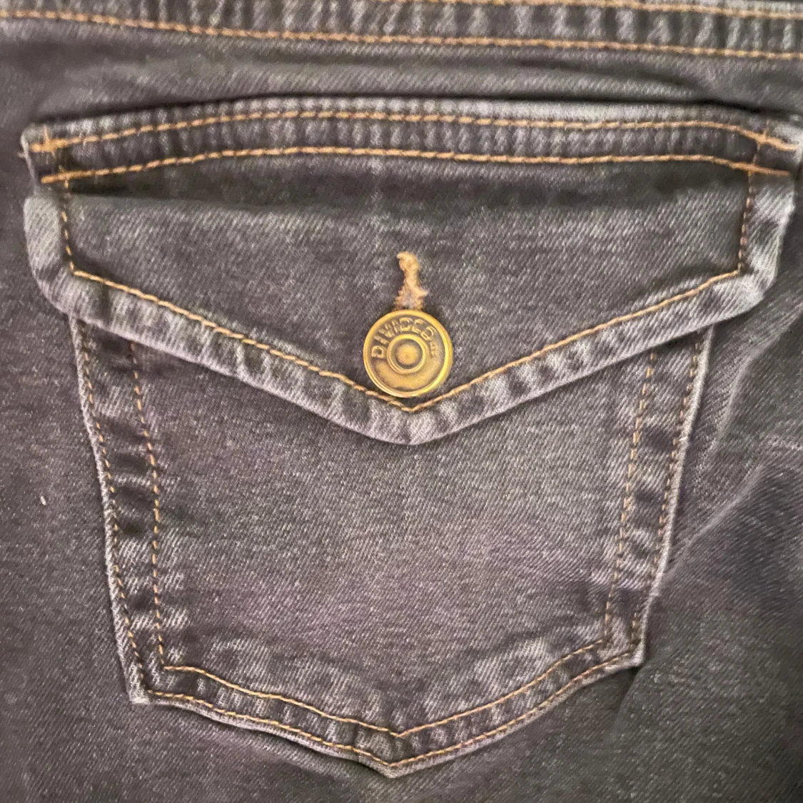 Bootcut jeans från Divided, mörkgrå - 2